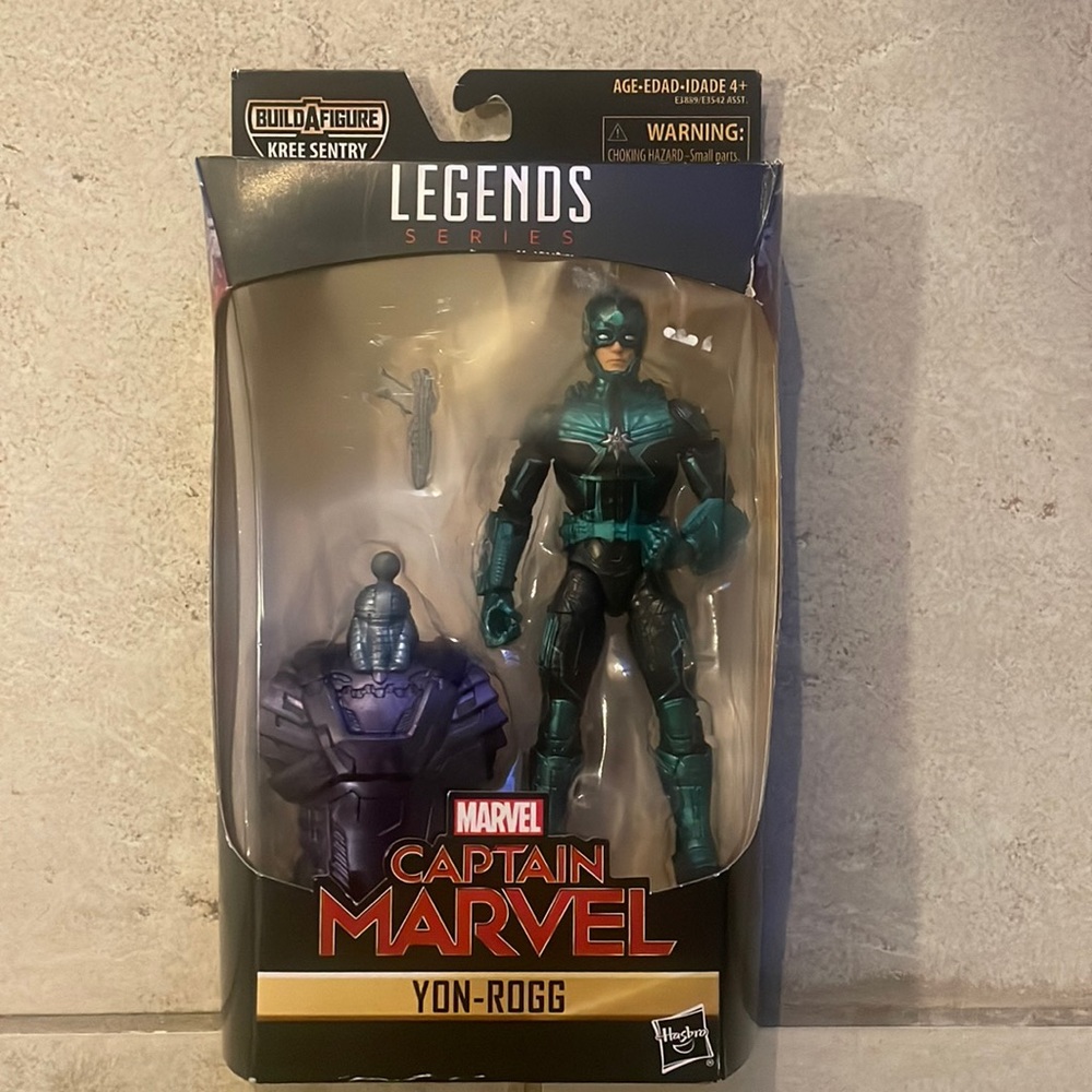 Never Opened Hasbro: Marvel Legends Series-Captain Marvel Yon-Rogg